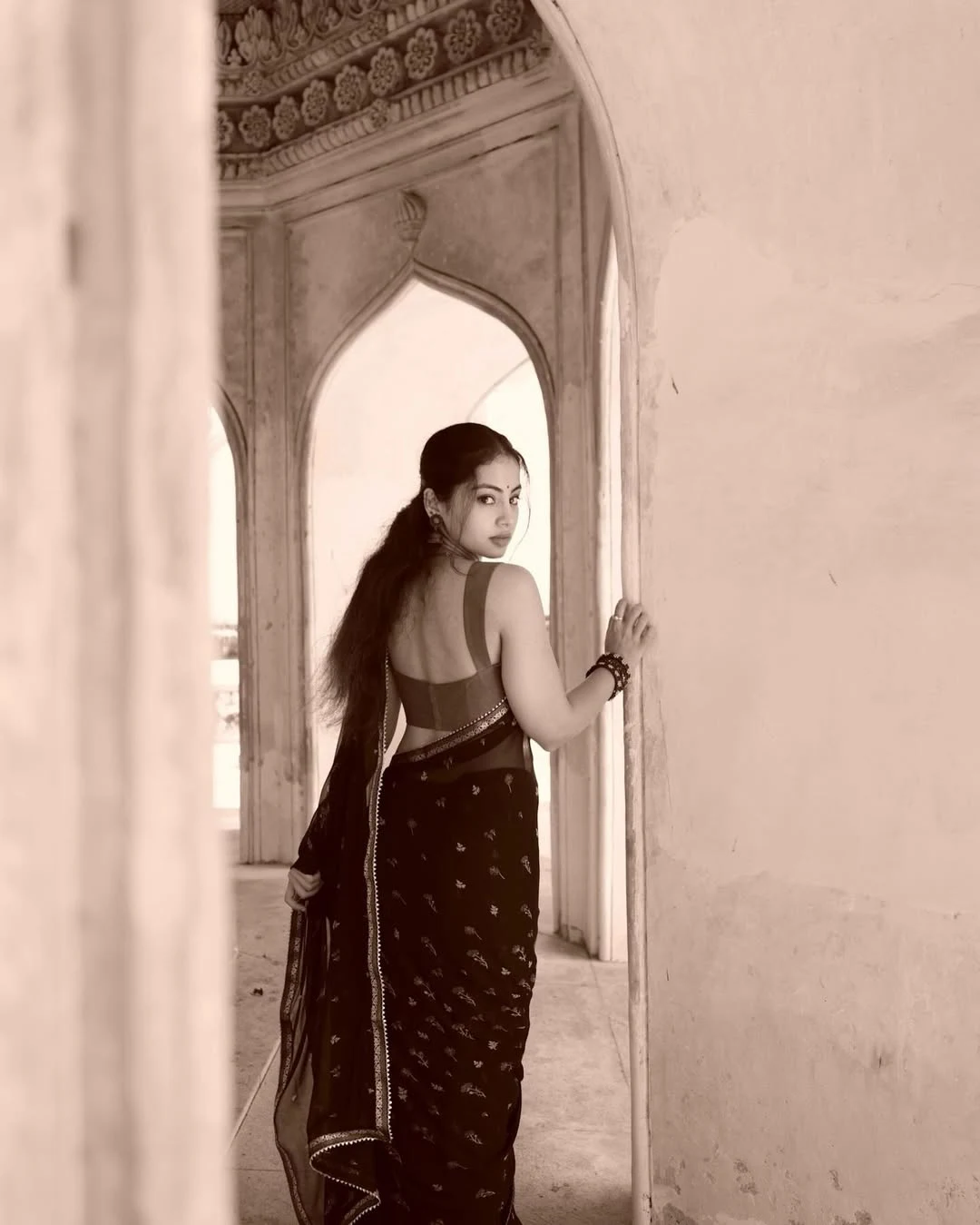 Shriya Kontham Stunning Looks in Black Saree