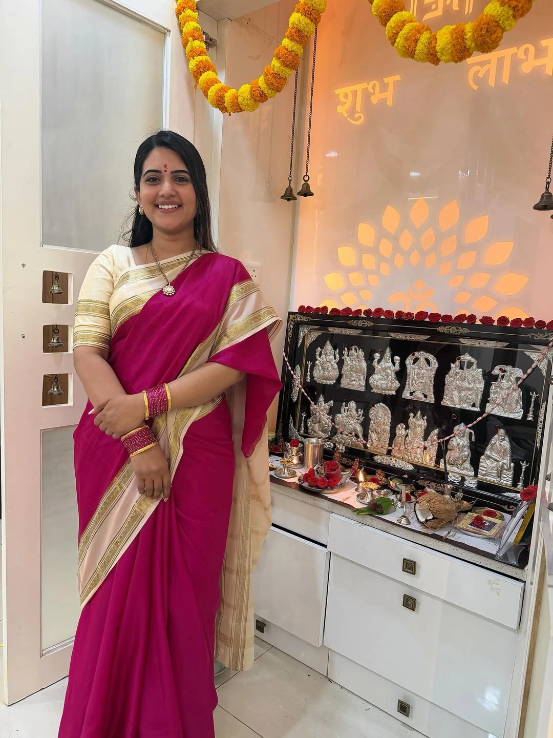 Anchor Sravanthi Chokarapu Karthika Pournami Special Photos