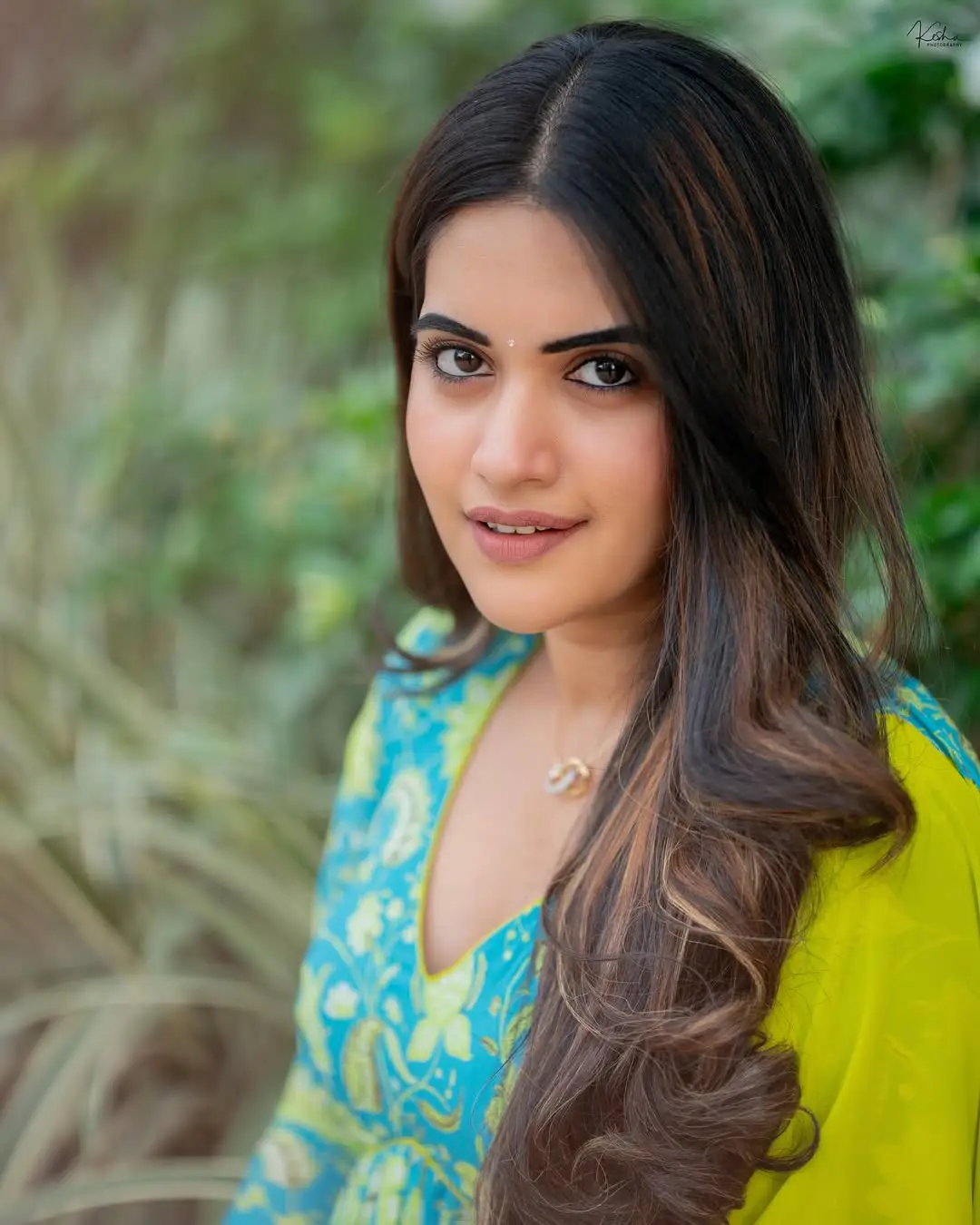 Sravanthi Chokarapu latest photoshoot goes viral on social media (1)