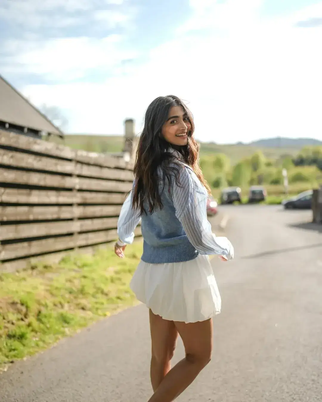 Stunning Beauty Pooja Hegde Glamour Show