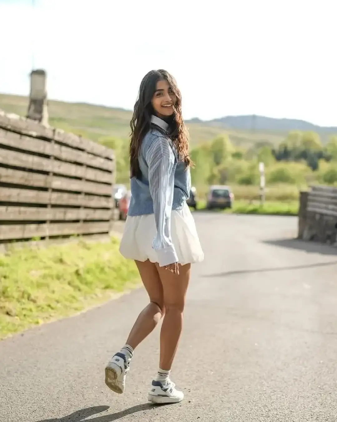 Stunning Beauty Pooja Hegde Glamour Show