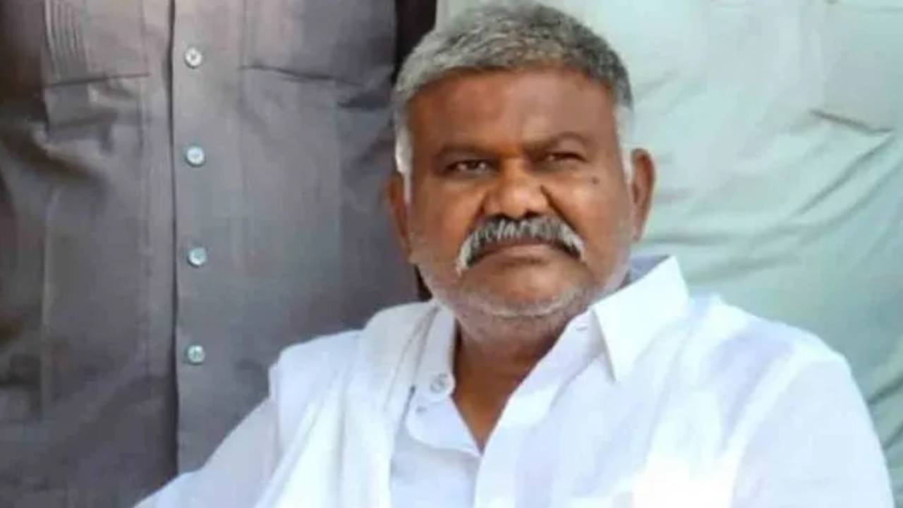 Tadipatri : తాడిపత్రిలో మరోసారి టెన్షన్ టెన్షన్.. పెద్దారెడ్డిని అడ్డుకున్న పోలీసులు.. మీ కోరిక నెరవేరుస్తా అంటూ వార్నింగ్