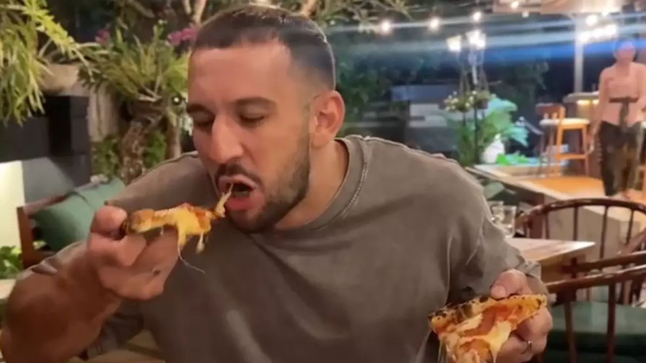 ఎక్స్‌పెరిమెంట్‌ అంట.. ప్రతిరోజు 10,000 కేలరీల జంక్ ఫుడ్‌ను తినేసిన ఇన్‌ఫ్లుయెన్సర్.. చివరకు..