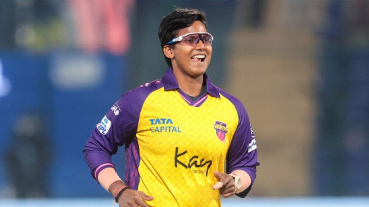 WPL 2026 Auction: భారత ఆల్‌రౌండర్‌ దీప్తి శర్మ రికార్డ్.. భారీ ధరకు కొన్న యూపీ వారియర్స్.. ఆ సమయంలో ఆసక్తికర ఘటన