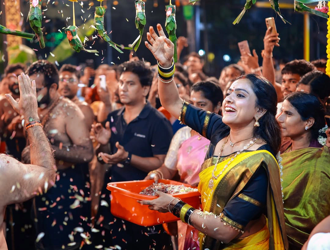 Varun Sandesh Vithika Sheru Performed Ayyappa Swamy Padi Pooja