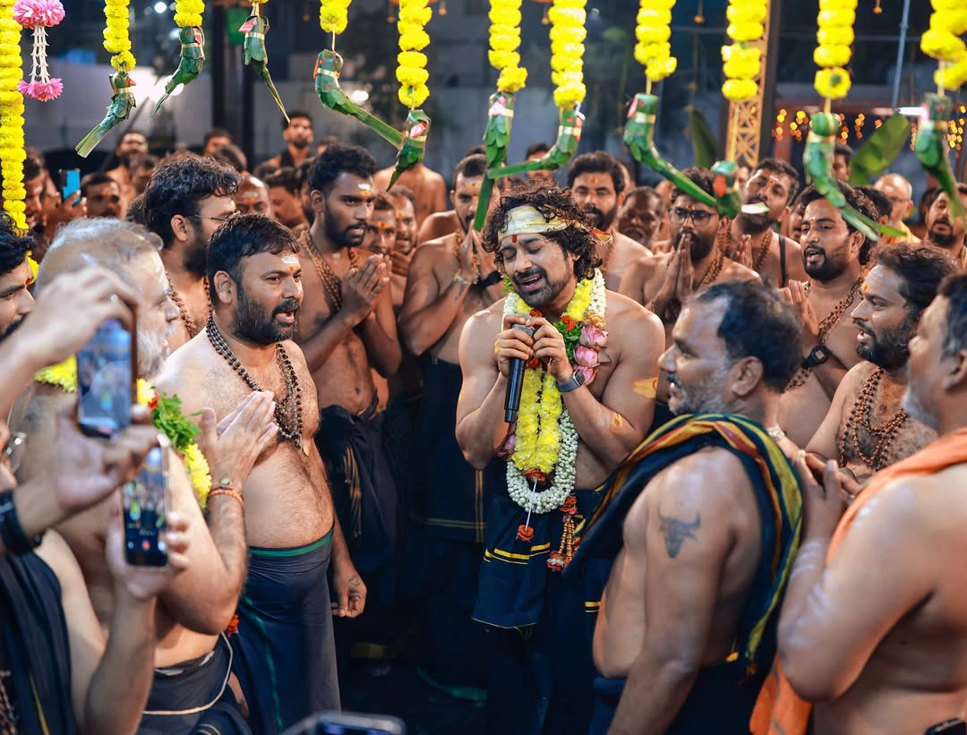 Varun Sandesh Vithika Sheru Performed Ayyappa Swamy Padi Pooja
