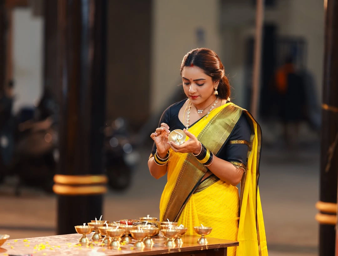 Varun Sandesh Vithika Sheru Performed Ayyappa Swamy Padi Pooja