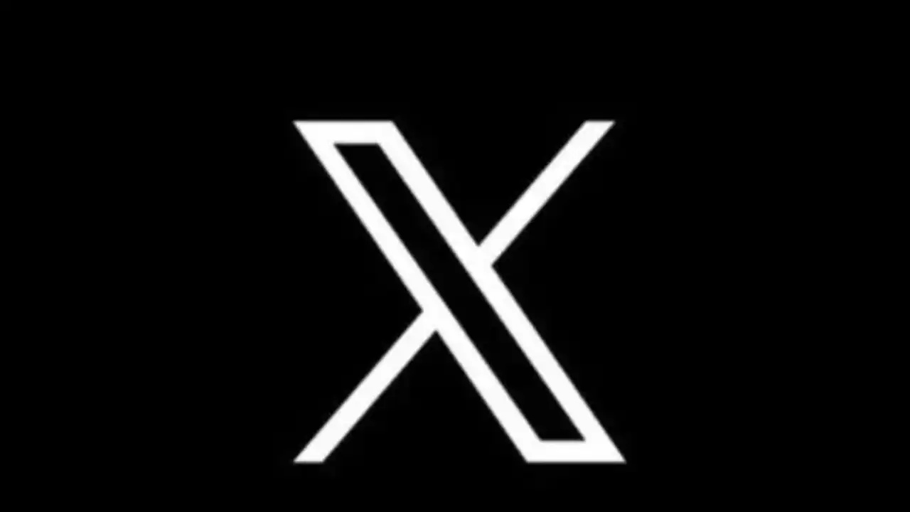 X Down : బిగ్ బ్రేకింగ్.. ‘ఎక్స్’ సర్వర్ క్రాష్.. లాగిన్ అవ్వట్లేదు.. పోస్టులు పోవట్లేదు.. యూజర్ల ఫిర్యాదులు..!
