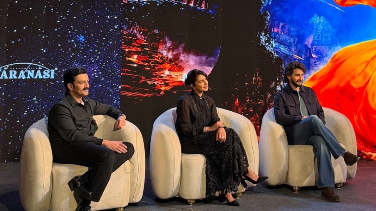 Varanasi : 2027 లో రిలీజయ్యే సినిమాకు ఇప్పుడే ప్రమోషన్స్ ఏంటి రాజమౌళి..? ఫోటో వైరల్..