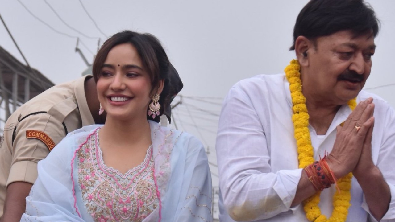 Neha Sharma : పాపం రామ్ చరణ్ హీరోయిన్.. ఇల్లిల్లు తిరిగినా ఎన్నికల్లో ఓడిపోయిన తండ్రి.. ప్రచారం వీడియో వైరల్..