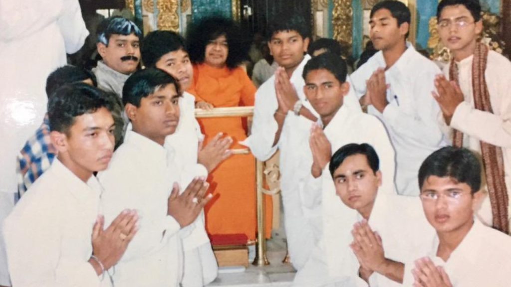 Tollywood Star Hero Shared Childhood Photo with Bhagawan Satya Sai Baba Wishes 100th Birthday post goes viral