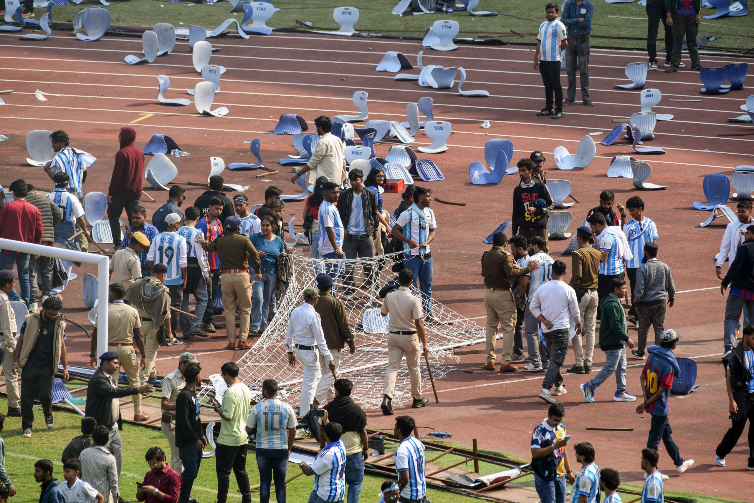 Angry fans vandalise the Salt Lake Stadium