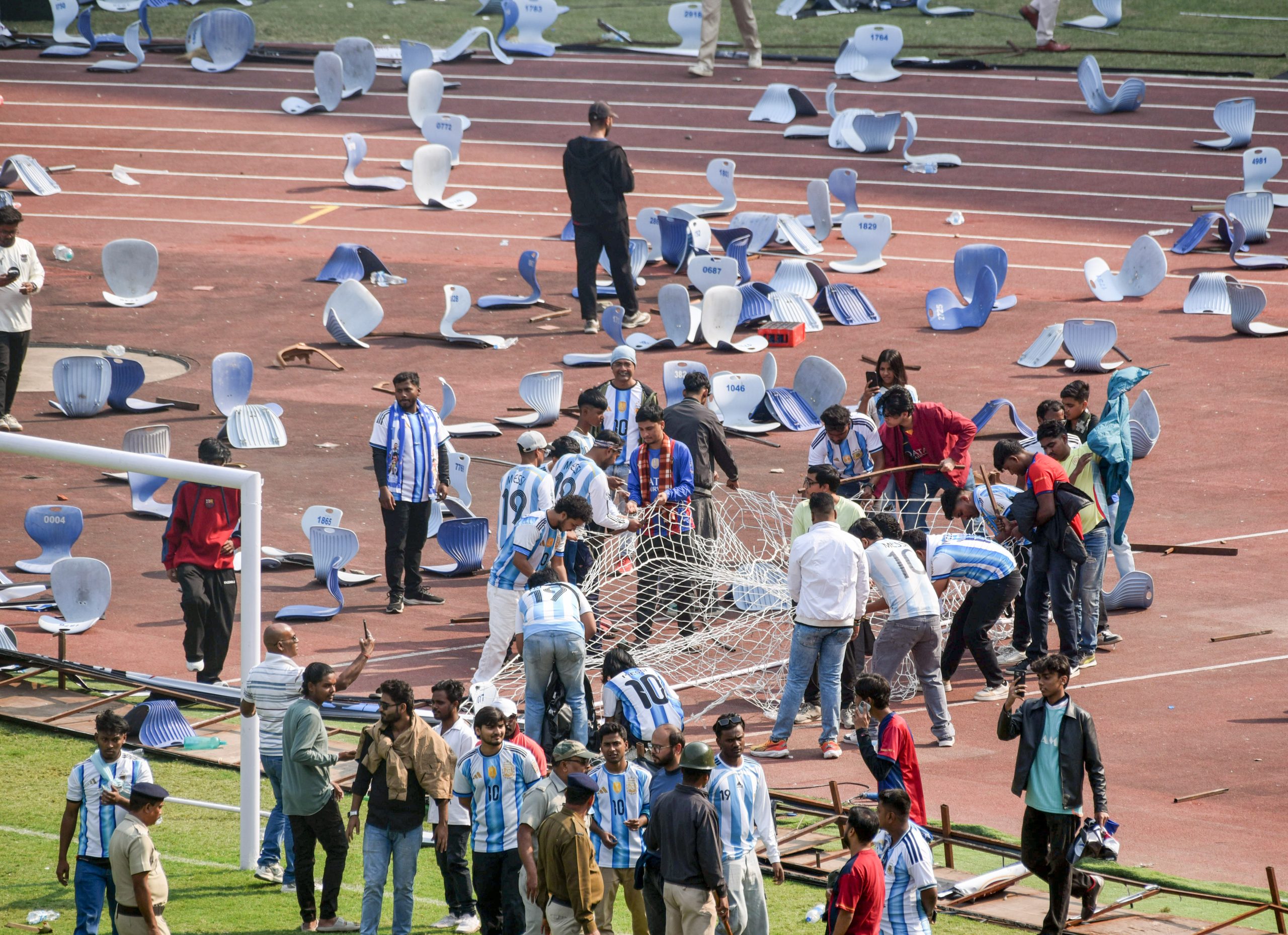 Angry fans vandalise the Salt Lake Stadium