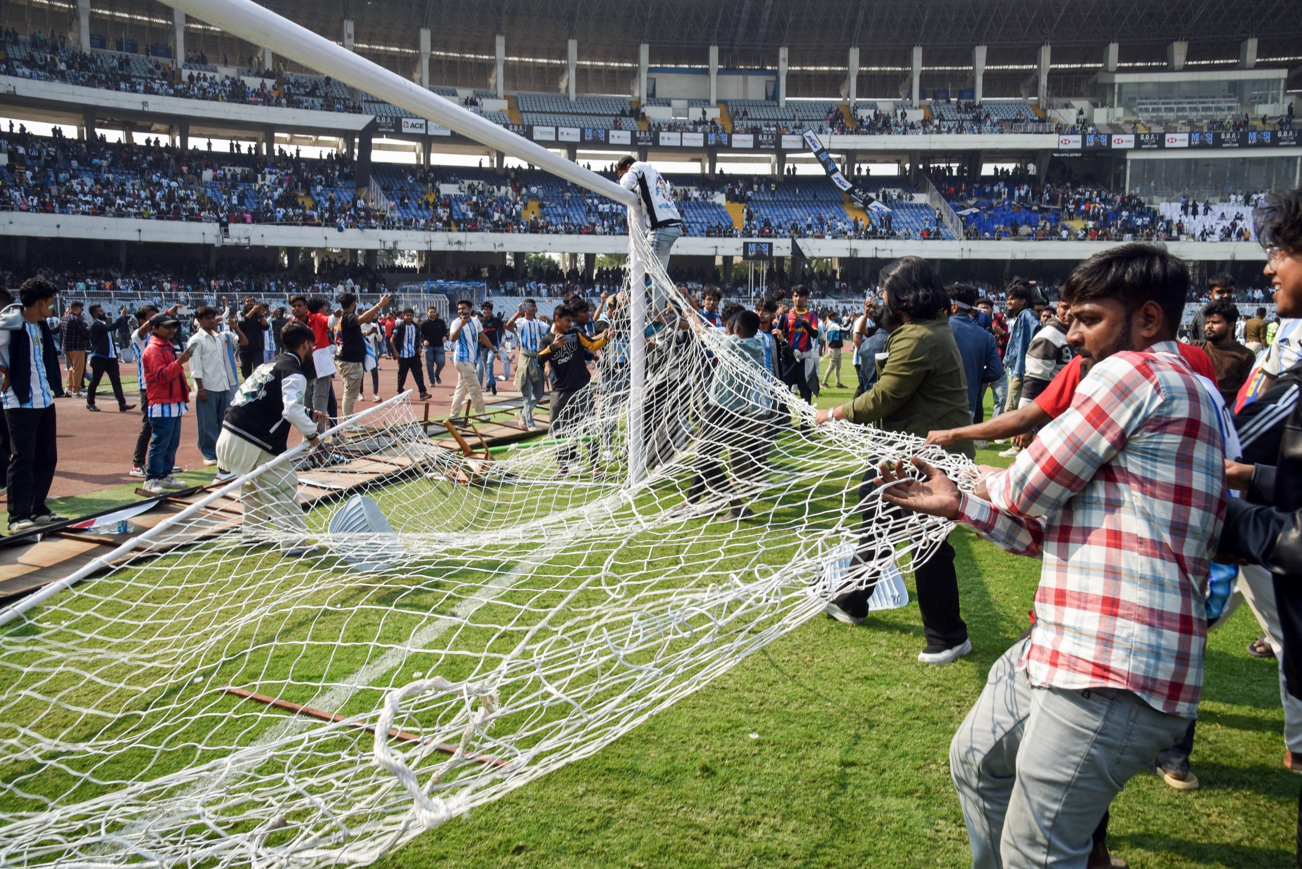 Angry fans vandalise the Salt Lake Stadium