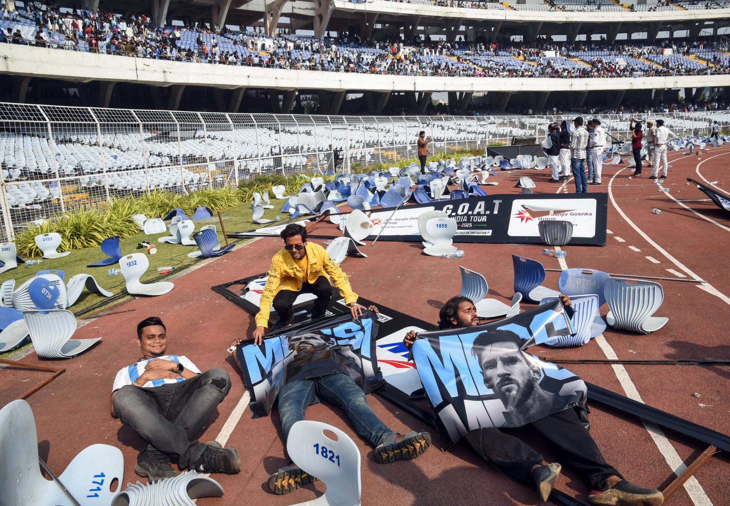Angry fans vandalise the Salt Lake Stadium
