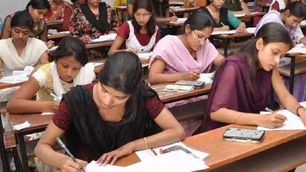AP Inter Exams: ఏపీ ఇంటర్ పరీక్షల షెడ్యూల్ విడుదల..