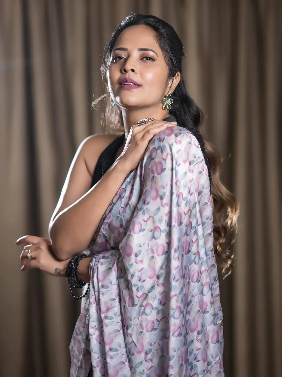 Anasuya Bharadwaj latest glamour photos (1)