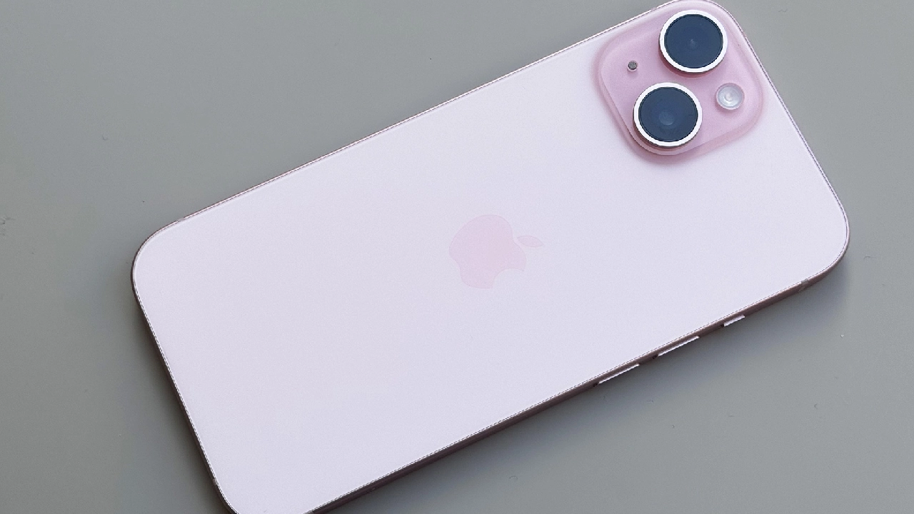 Apple iPhone 15