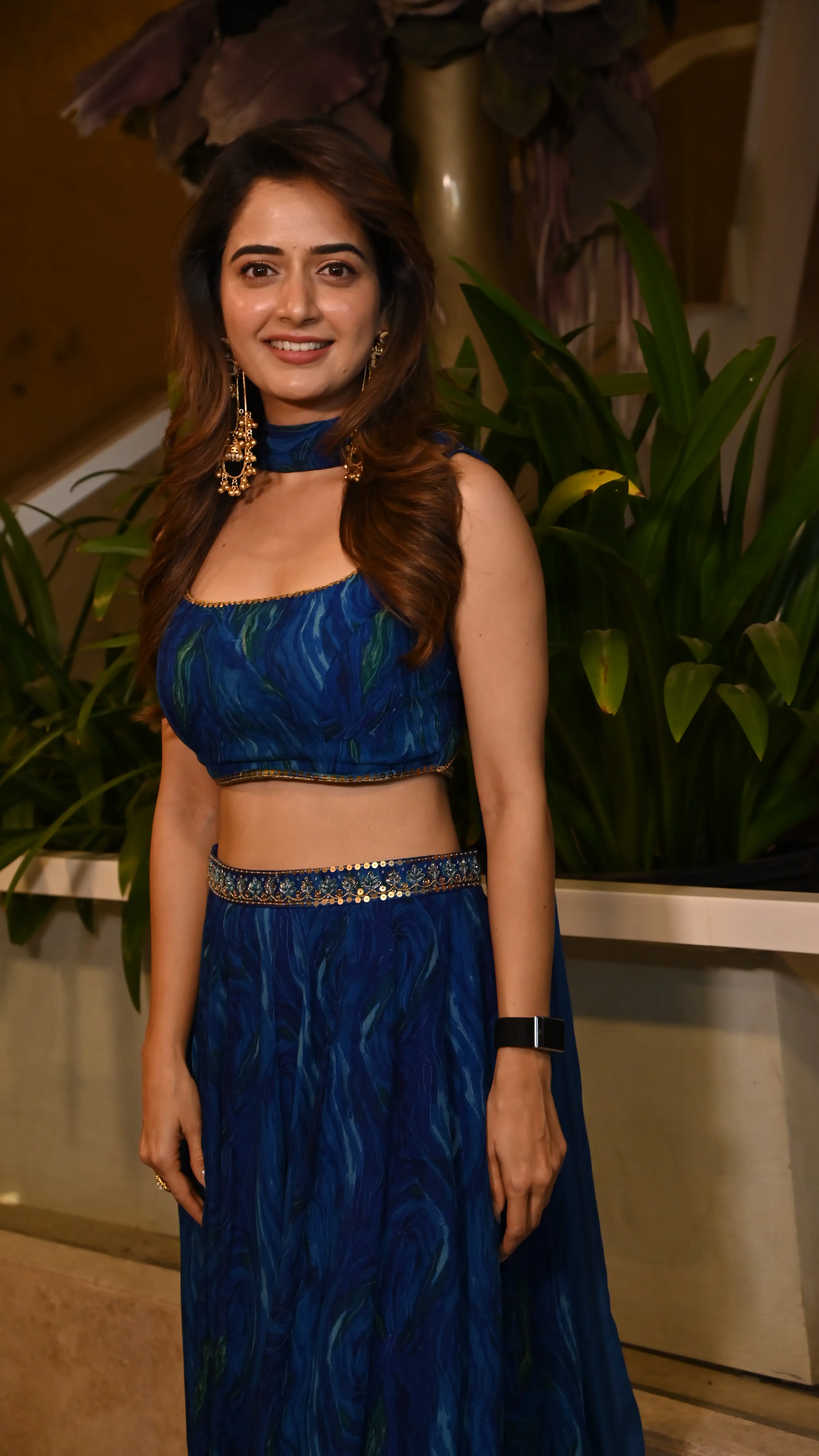 Ashika Ranganath cute photos from the Bhartha Mahasayulaku Wignyapthi movie event. (1)