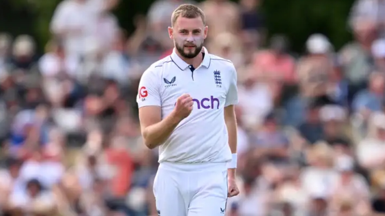 AUS vs ENG : గెలుపు జోష్‌లో ఉన్న ఇంగ్లాండ్‌కు భారీ షాక్..