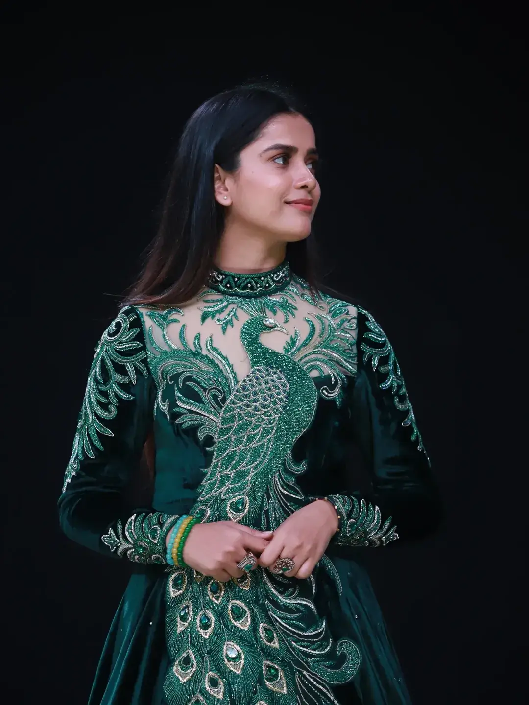 Bigg Boss beauty Thanuja Puttaswamy latest photos. (1)