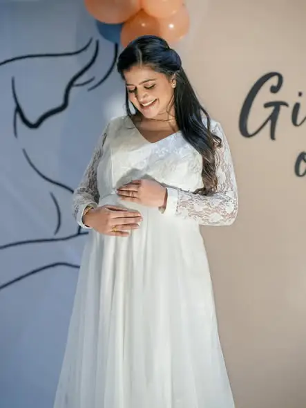 Bigg Boss fame Shiva Jyothi baby shower celebration. (1)