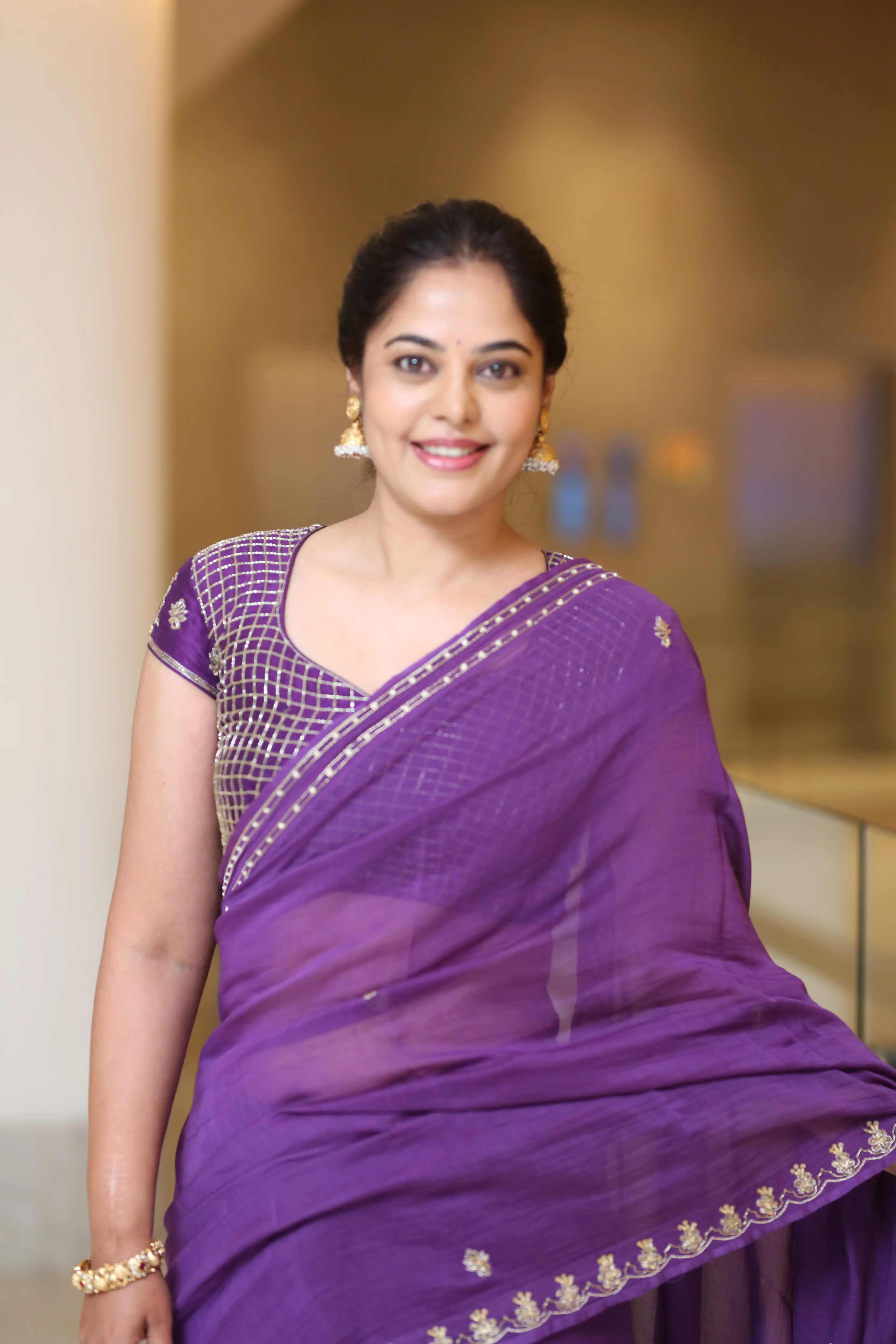 Bindu Madhavi at the Dandora movie event (1)