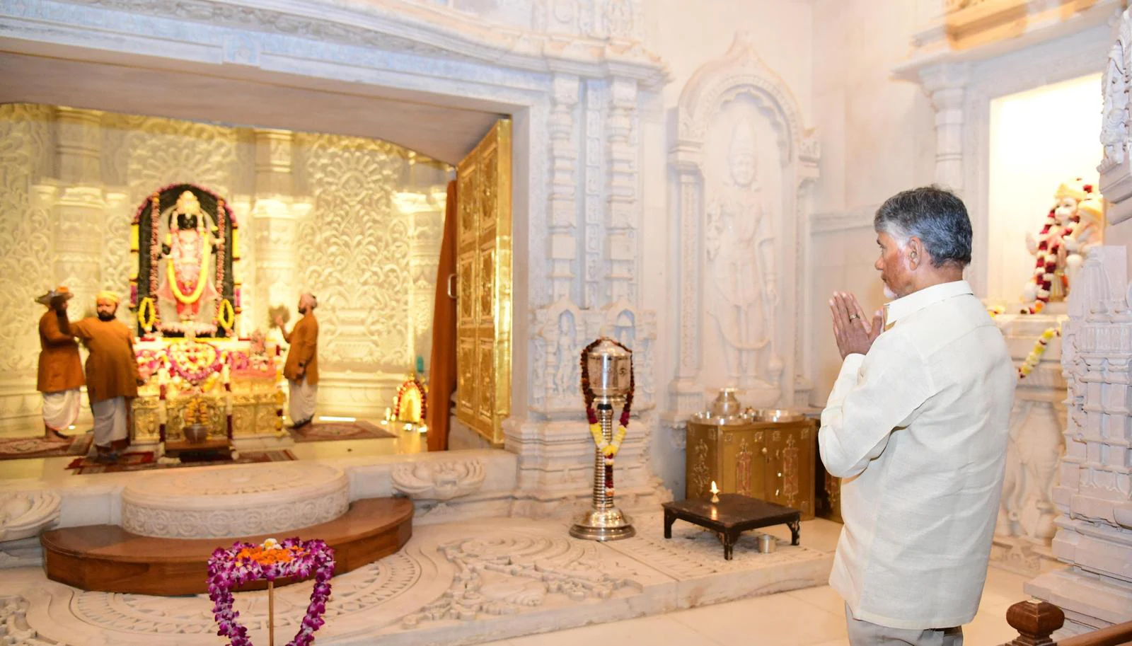 CM Nara Chandrababu Naidu Visits Shri Ram Janmabhoomi Mandir in Ayodhya