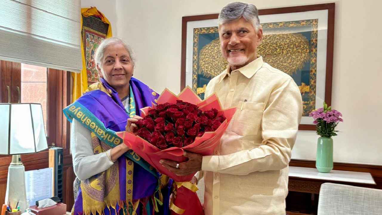 Cm Chandrababu: ఢిల్లీలో సీఎం చంద్రబాబు బిజీబిజీ.. కేంద్ర మంత్రులతో వరుస భేటీలు.. కీలక అంశాలపై చర్చ