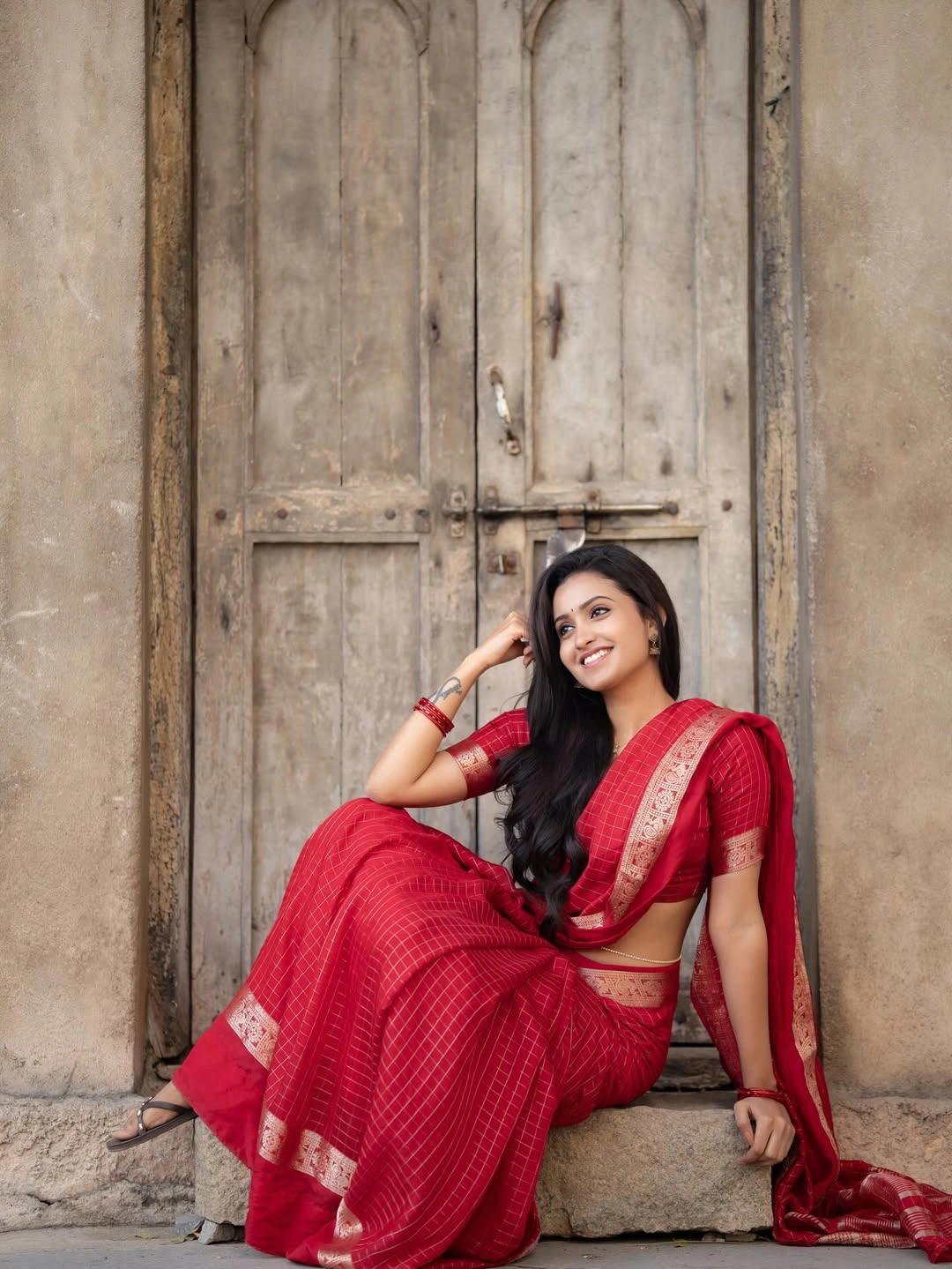 Deepika Pilli Stunning Looks in Saree