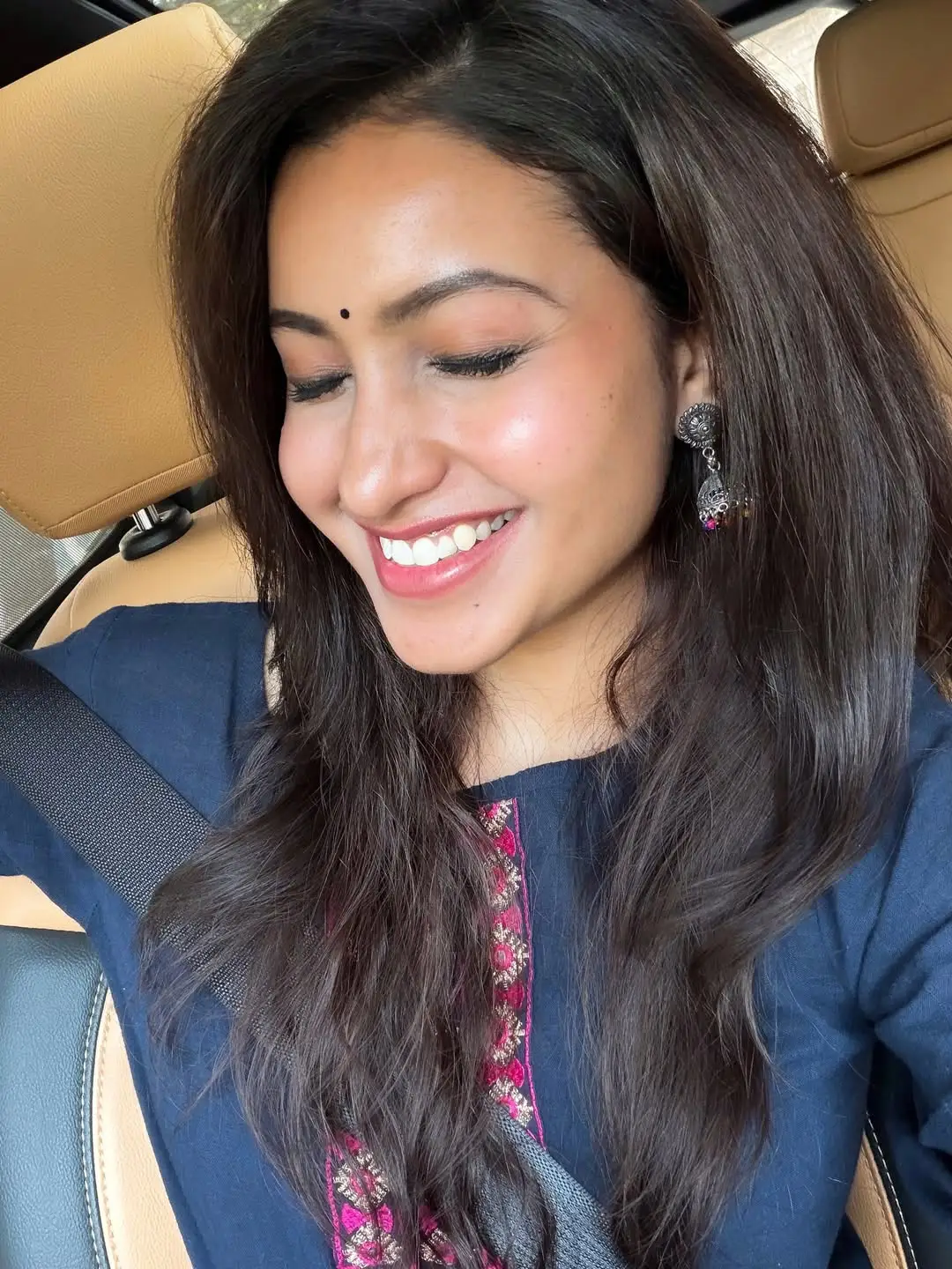 Deepika Pilli shaking up social media with her cute looks. (1)