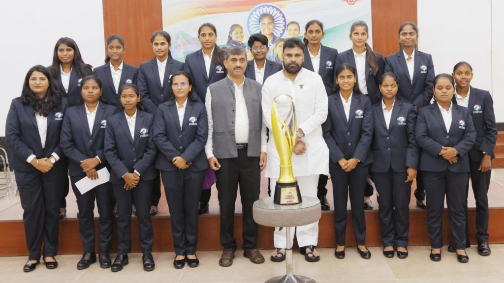 Deputy CM Pawan kalyan meet India women blind cricket team