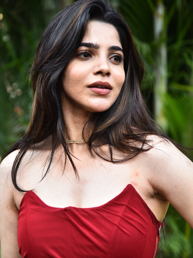 Divyabharathi Stunning Looks in Red Dress From Goat Teaser Launch Event