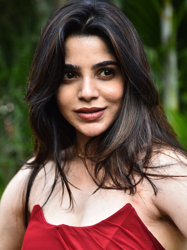 Divyabharathi Stunning Looks in Red Dress From Goat Teaser Launch Event