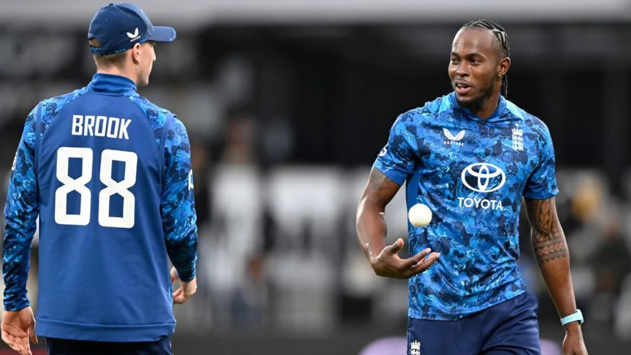 T20 World Cup 2026 : టీ20 ప్ర‌పంచ‌క‌ప్ కోసం జ‌ట్టును ప్ర‌క‌టించిన ఇంగ్లాండ్‌.. ఇదేం ట్విస్ట్ రా సామీ..