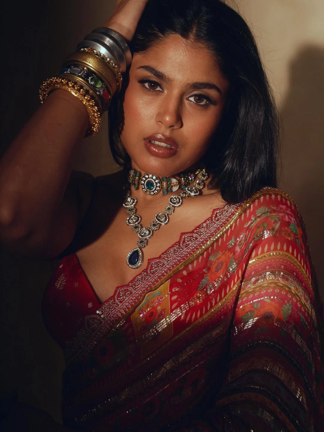 Faria Abdullah Sizzling Photos in Saree