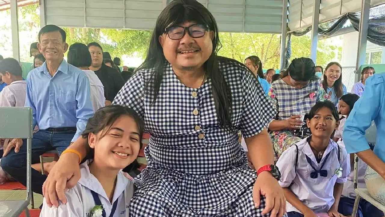 Dad Became Mom: నాన్నా నువ్వు చాలా గ్రేట్.. కూతురి ముఖంలో చిరు నవ్వు కోసం.. తల్లిలా మారిన తండ్రి..