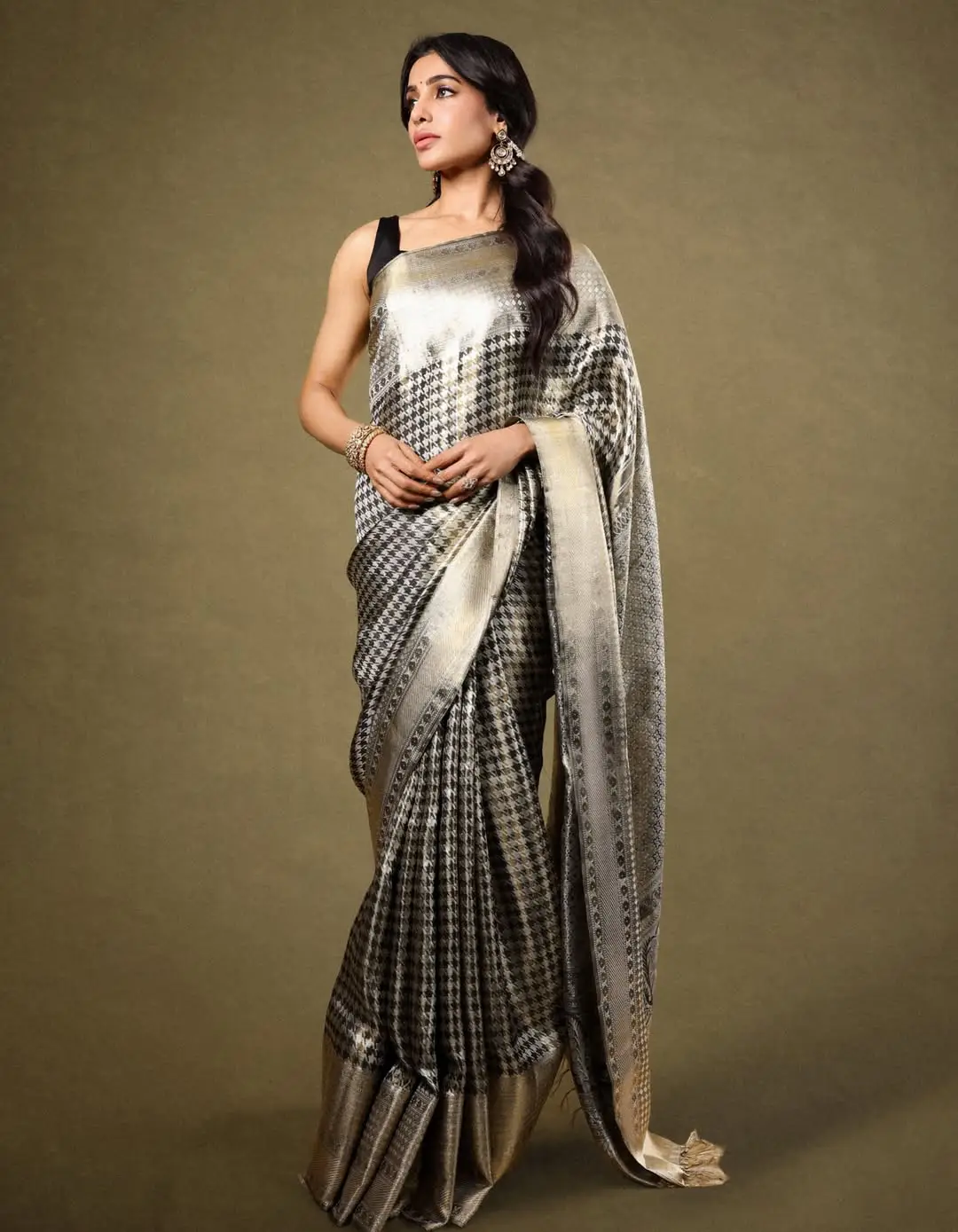 Glamorous beauty Samantha latest photos (1)