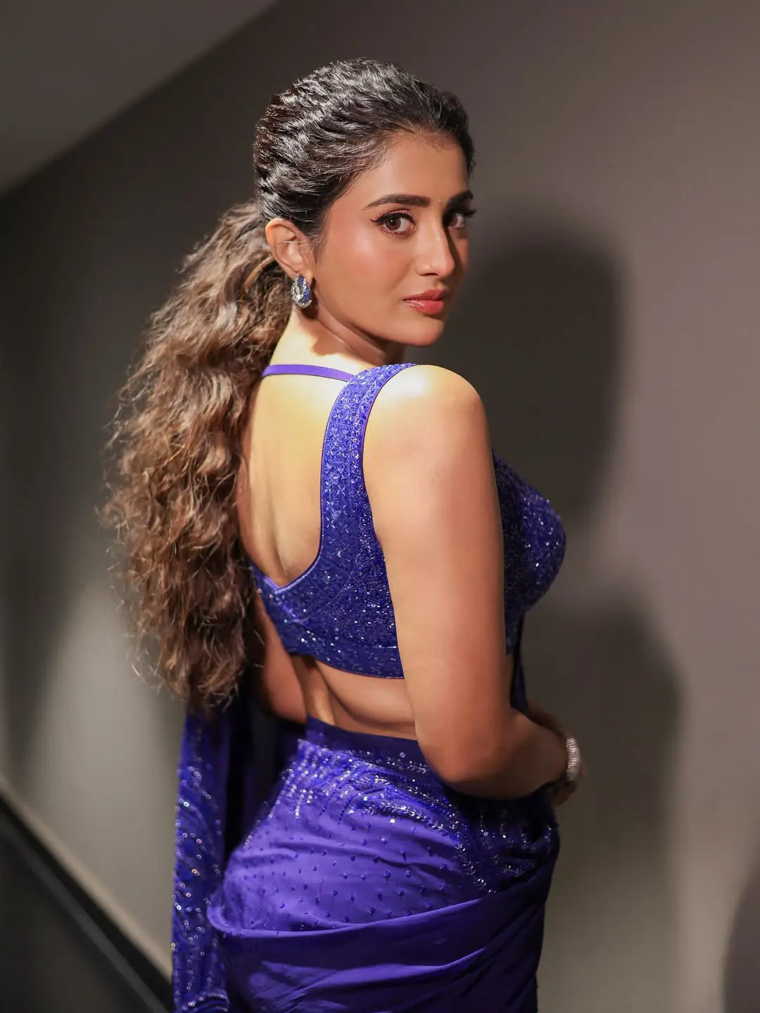 Glamour beauty Rashi Singh at Three Roses event (1)