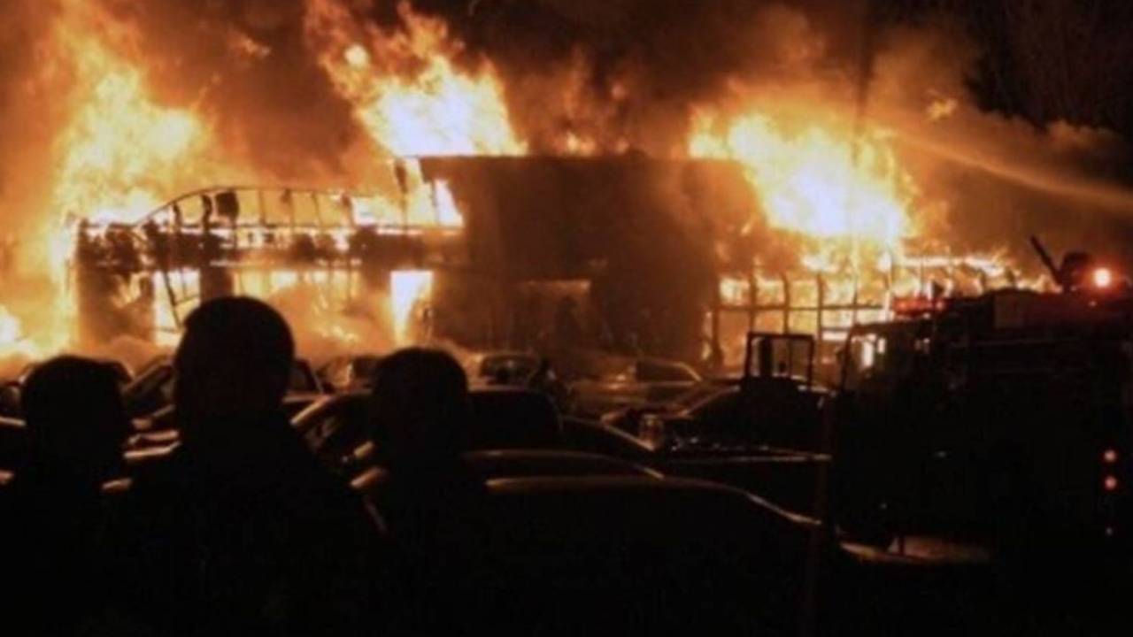 Goa Fire Accident : గోవాలో భారీ అగ్నిప్రమాదం.. సిలిండర్ పేలి 23మంది మృతి.. మృతులంతా వారే..