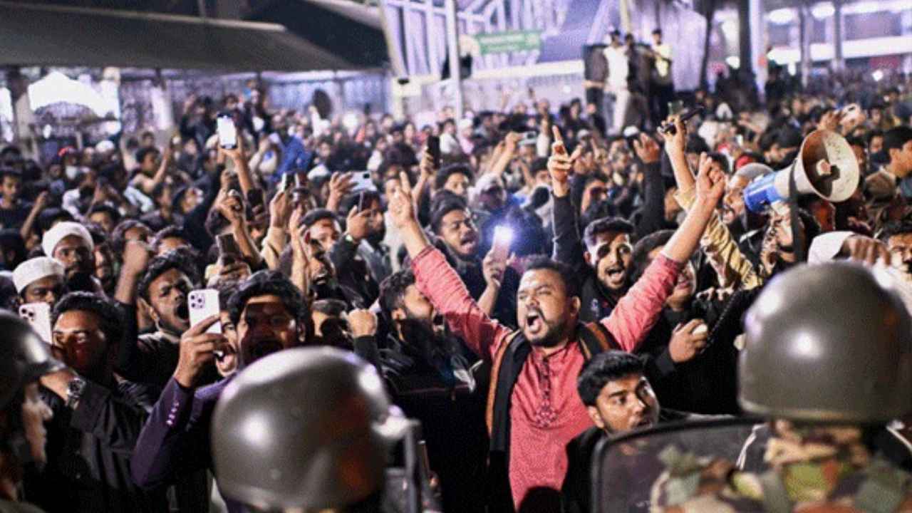 Hindu Man Lynch: బంగ్లాదేశ్‌లో హిందూ యువకుడి దారుణ హత్య.. యూనస్ ప్రభుత్వం కీలక ప్రకటన..