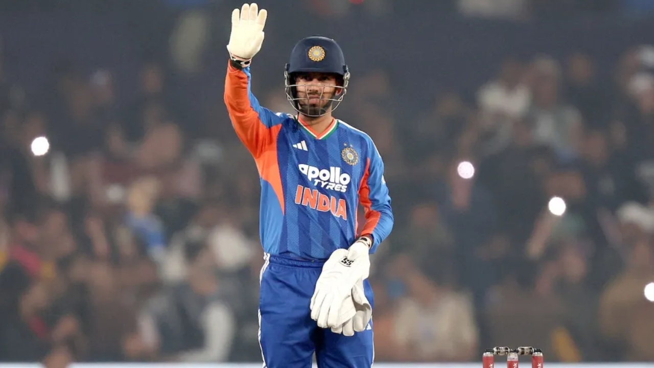 IND vs SA : వికెట్ కీపింగ్‌లో మ‌హేంద్ర సింగ్ ధోని రికార్డును స‌మం చేసిన జితేశ్ శ‌ర్మ‌