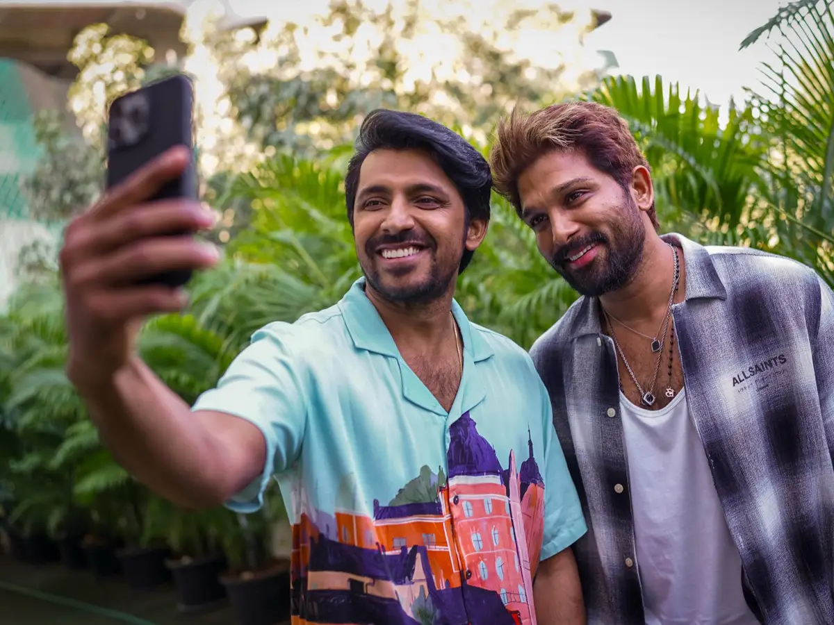 Icon star Allu Arjun meets the Court movie team (1)