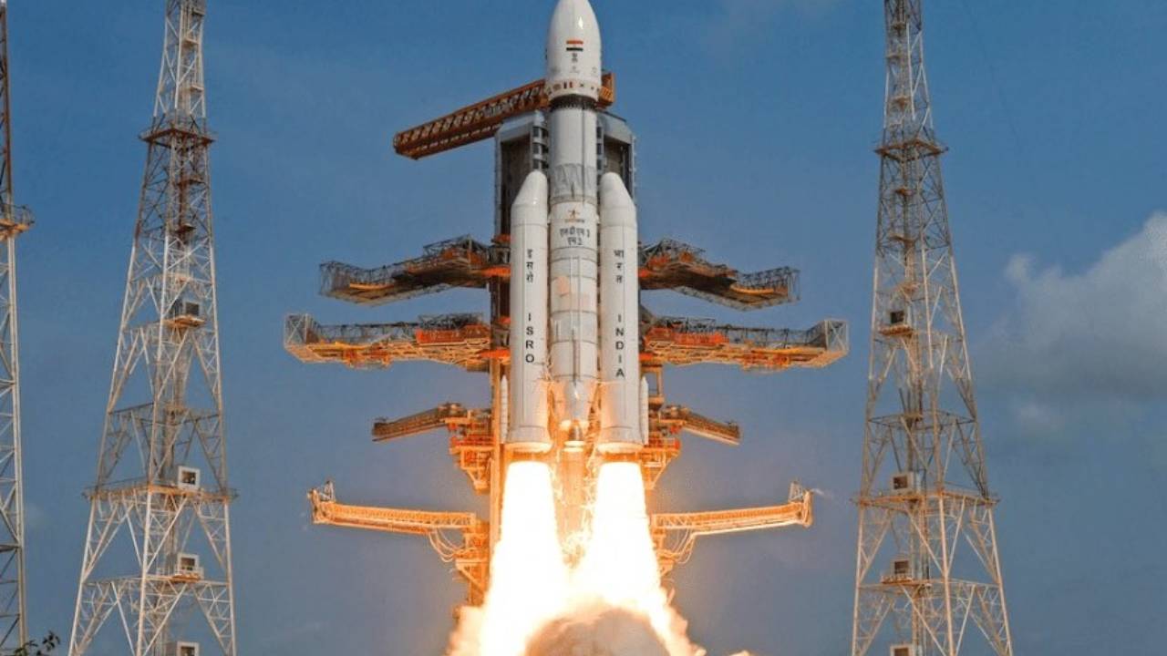 ఇస్రో మరో ఘనత.. బాహుబలి రాకెట్  ‘ఎల్‌వీఎం3-ఎం6’  ప్రయోగం విజయవంతం.. కక్ష్యలోకి బ్లూ బర్డ్‌ బ్లాక్‌-2