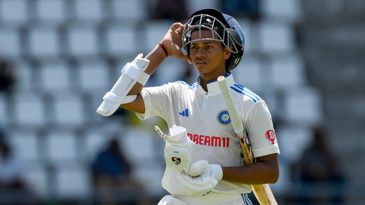 Yashasvi Jaiswal : 15 రోజుల ముందే జైస్వాల్‌కు ఆ విష‌యాన్ని చెప్పేసిన రోహిత్ శ‌ర్మ‌.. అందుకే అలాగా..