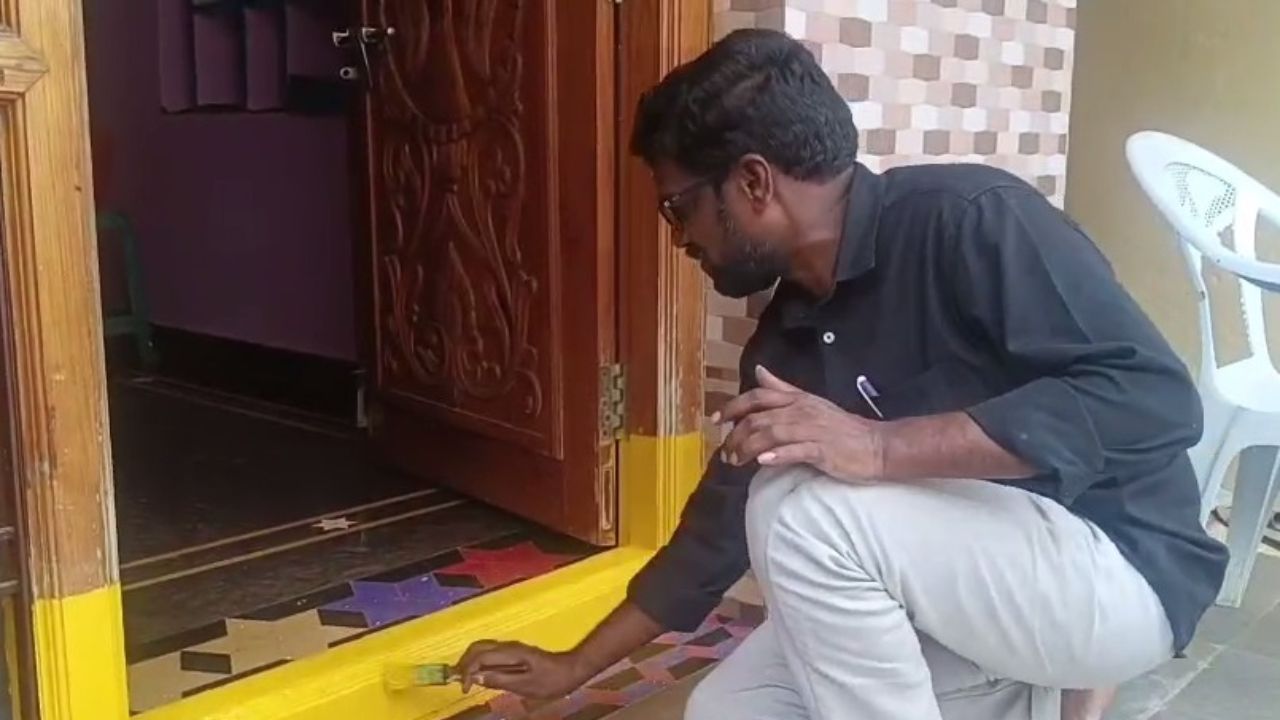 గెలిపిస్తే గుమ్మానికి ముగ్గులేస్తడట..