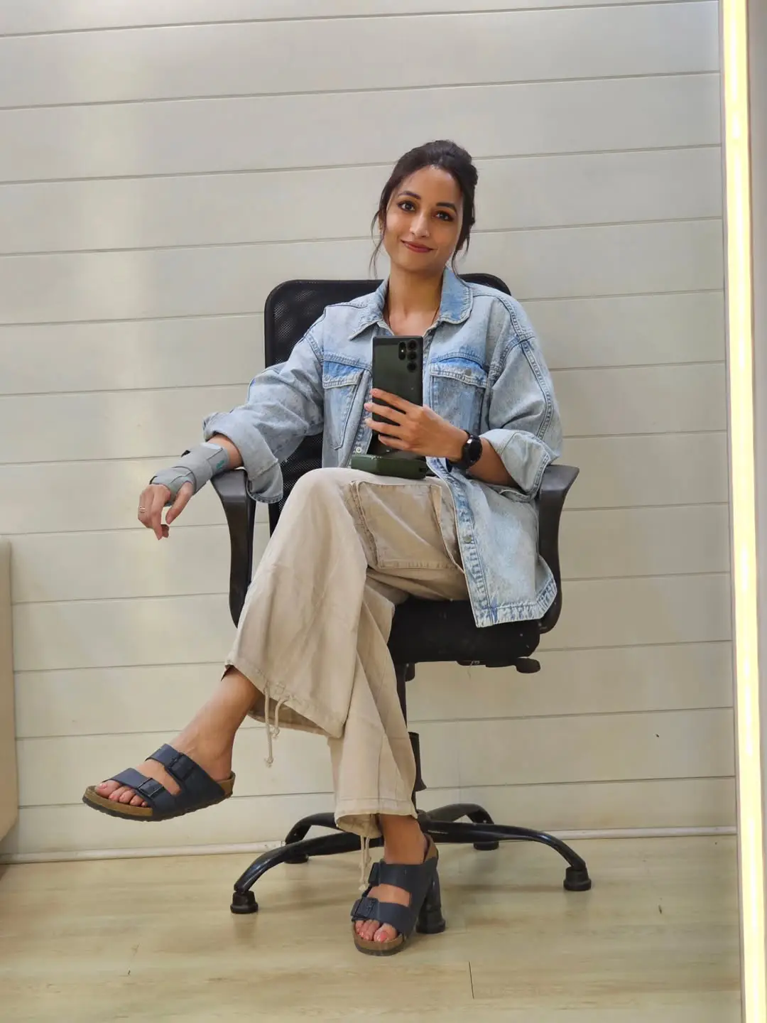 Kannada beauty Srinidhi Shetty latest photos (1)