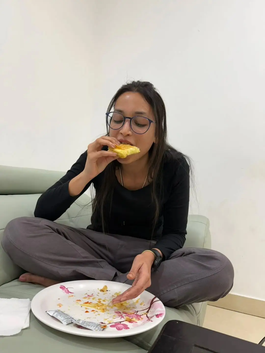 Kannada beauty Srinidhi Shetty latest photos (1)