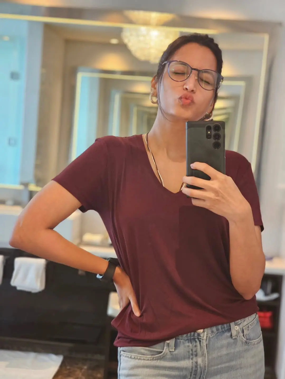 Kannada beauty Srinidhi Shetty latest photos (1)