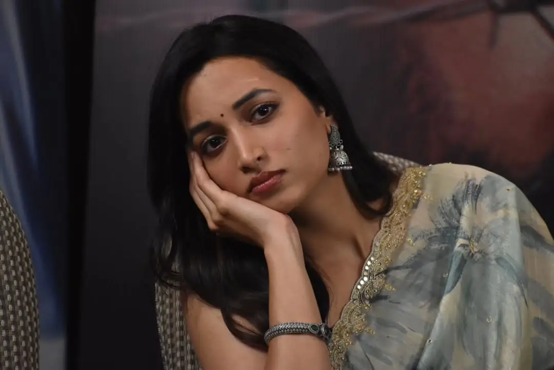 Kannada beauty Srinidhi Shetty latest photos (1)